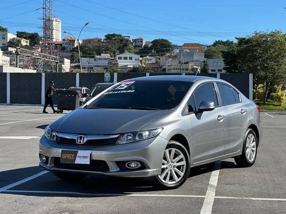 HONDA CIVIC 1.8 LXS 16V FLEX 4P AUTOMÁTICO